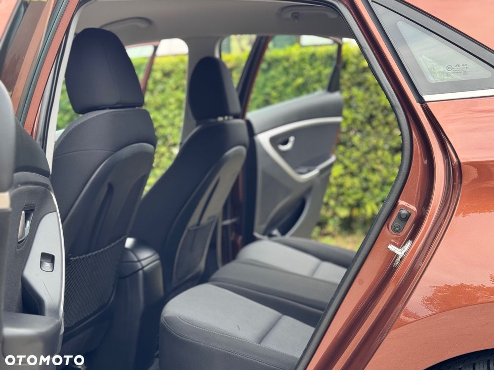 Hyundai i30 - 21