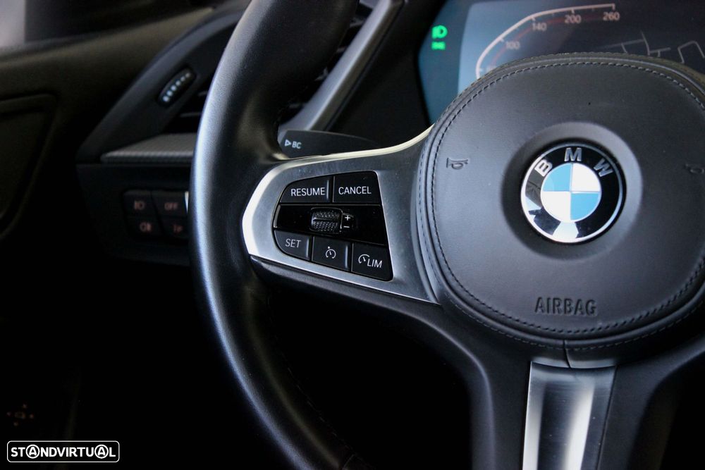BMW 116 d Pack 50 anos M Auto - 28