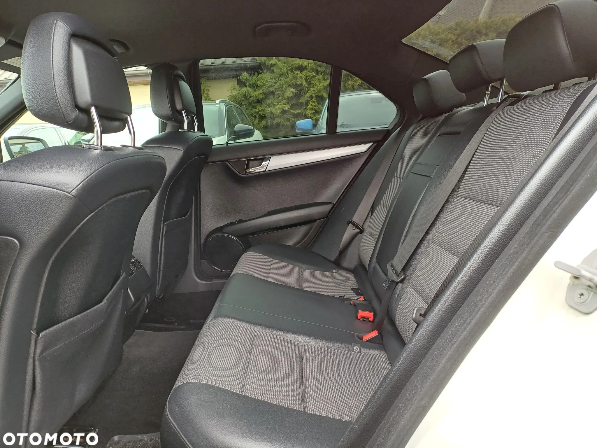 Mercedes-Benz Klasa C 230 Avantgarde - 17