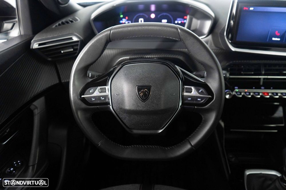 Peugeot 2008 1.2 PureTech Allure Pack - 27