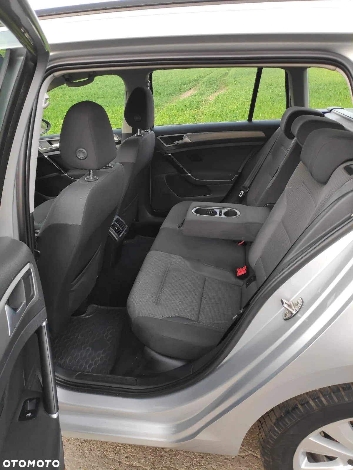 Volkswagen Golf VII 1.6 TDI BMT Trendline DSG - 6