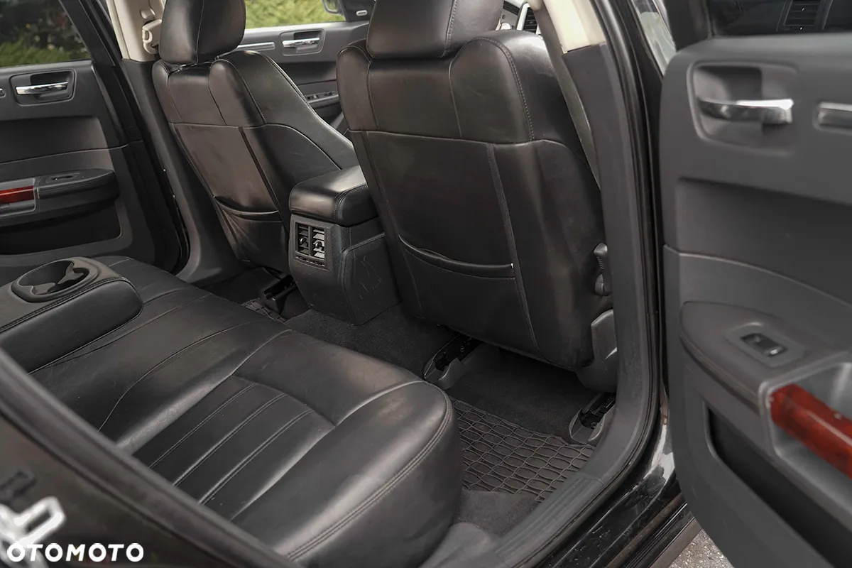 Chrysler 300C 3.0 V6 CRD - 23
