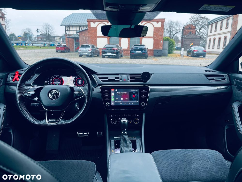 Skoda Superb 2.0 TDI 4x4 DSG Sportline - 8