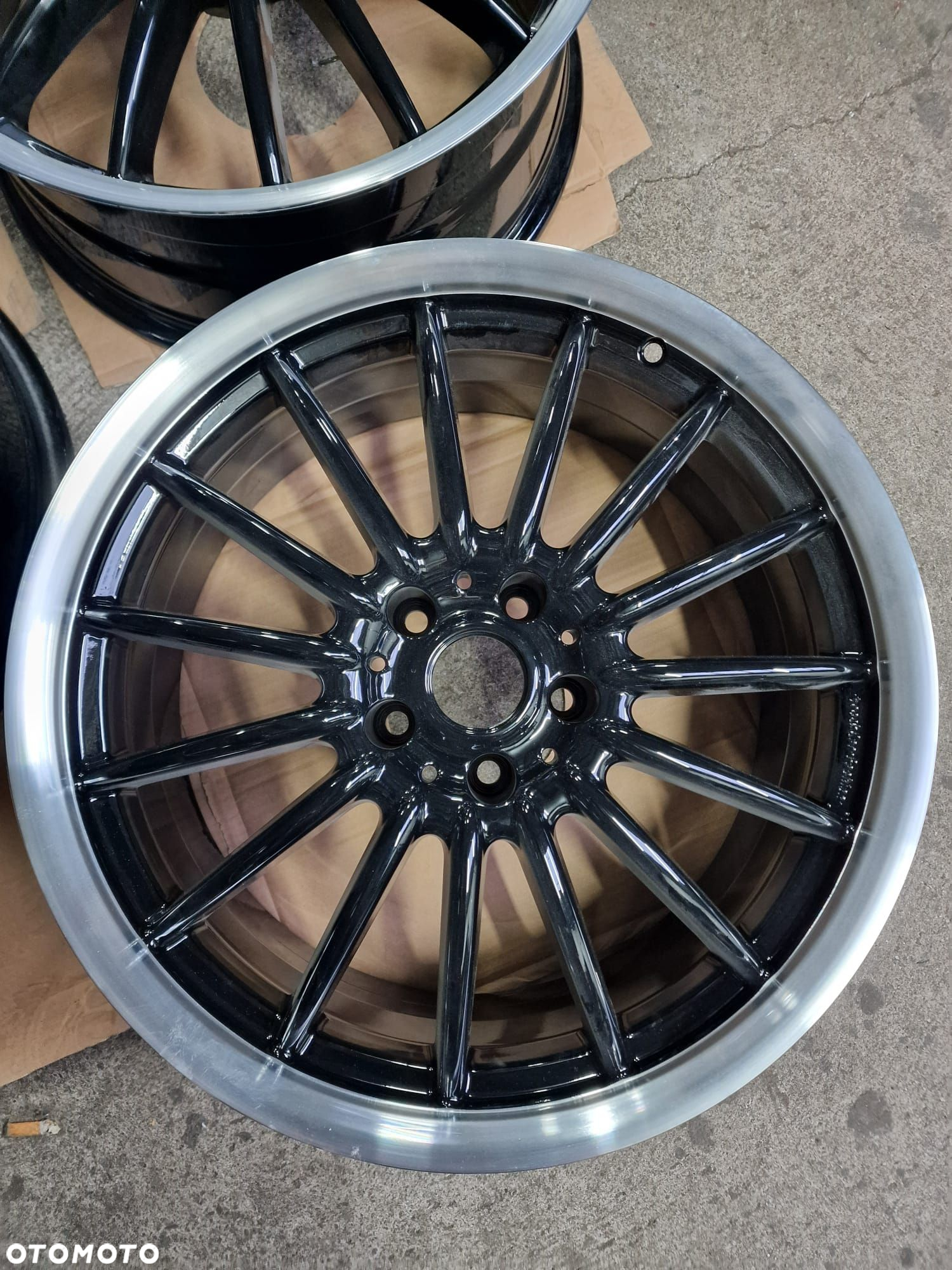 Alufelgi BROCK CAR FASHION BMW 8,5"x19" 5x114,3 ET35 - 2