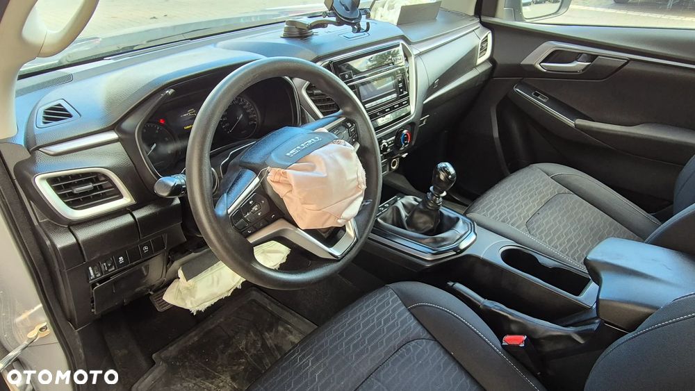 Isuzu D-Max - 7