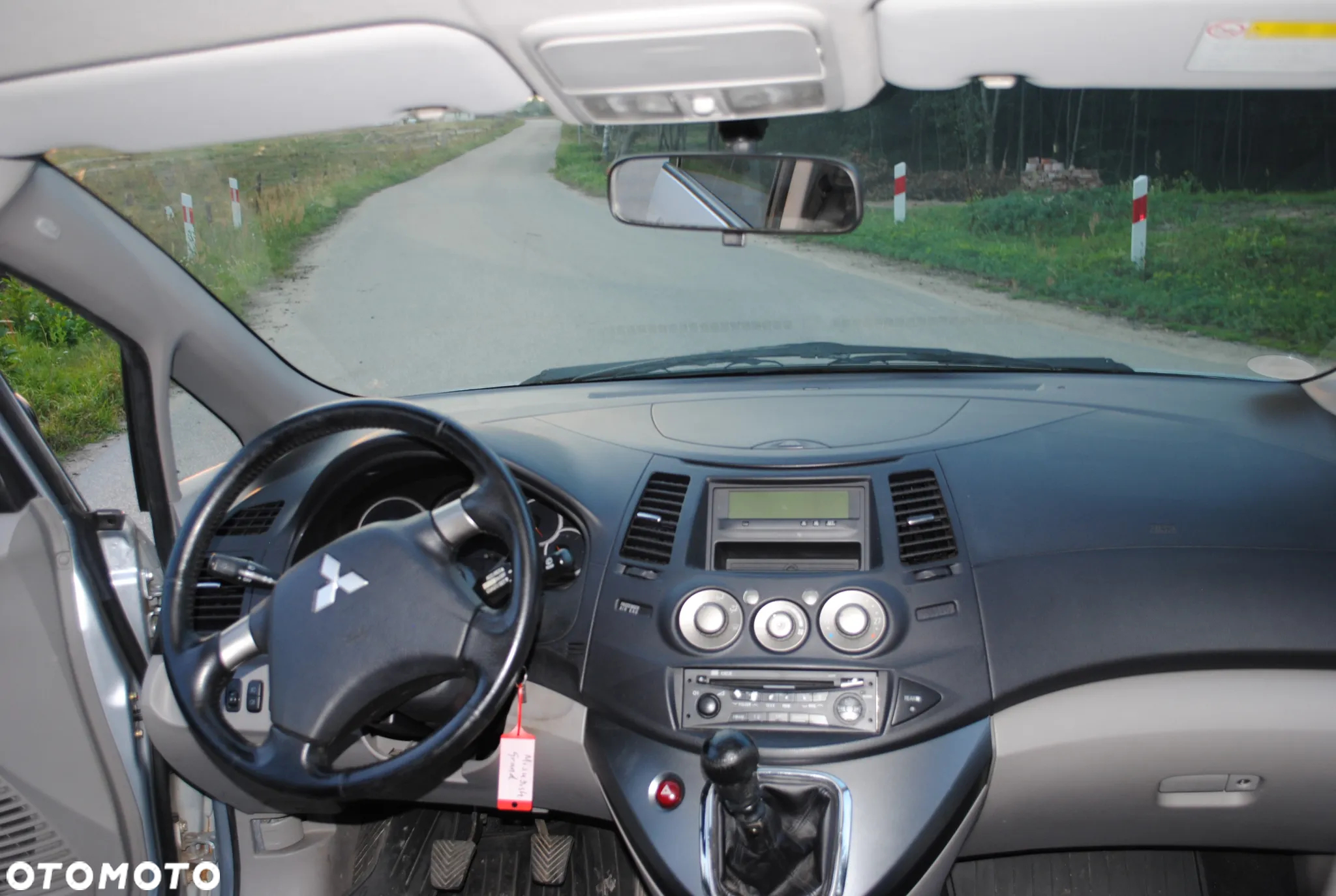 Mitsubishi Grandis 2.0 DID Intense - 19