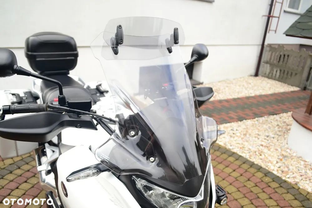 Honda VFR - 4