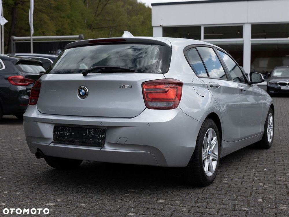BMW Seria 1 116i - 18