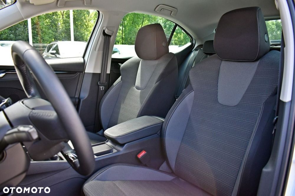 Skoda Octavia 1.5 TSI Selection - 11