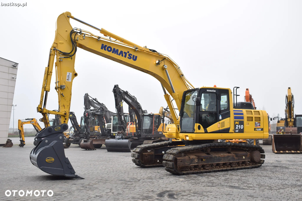 Komatsu PC210LC-10