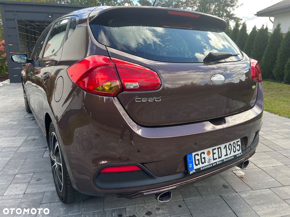 Kia Ceed 1.6 GDI ISG Dream-Team Edition - 17