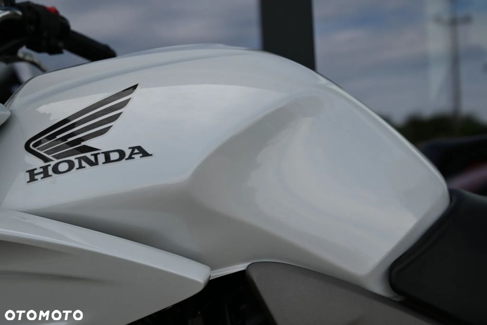 Honda CBF - 24