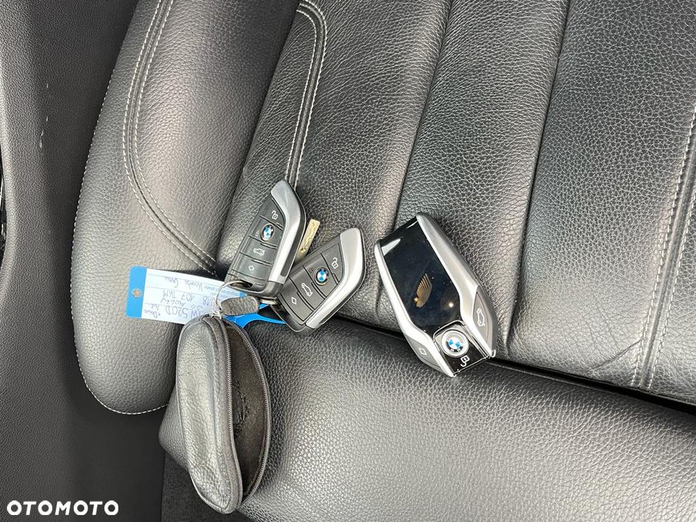 BMW Seria 5 520d xDrive Sport Line - 9