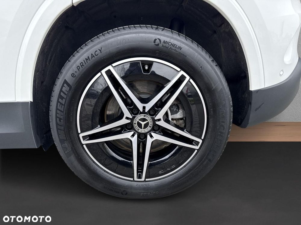 Mercedes-Benz EQA 250+ 70.5kWh AMG Line - 17