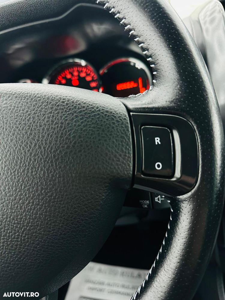 Dacia Duster 1.2 TCe 4x2 Laureate - 30