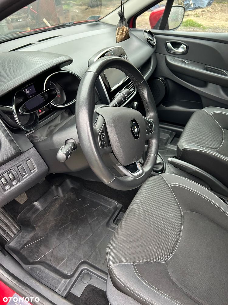 Renault Clio 1.2 16V Alize - 9