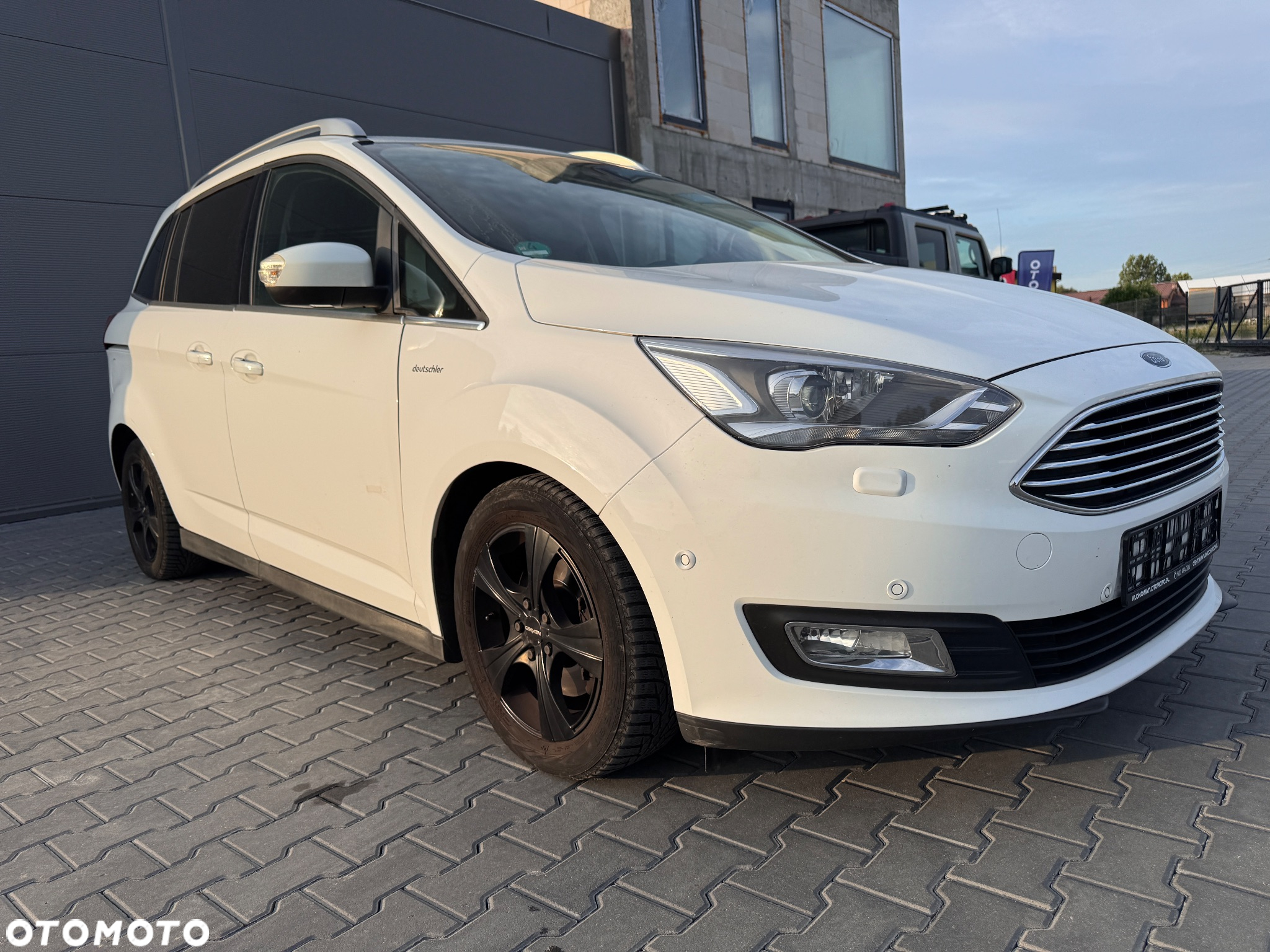 Ford Grand C-MAX Gr 1.5 EcoBoost Titanium ASS - 17