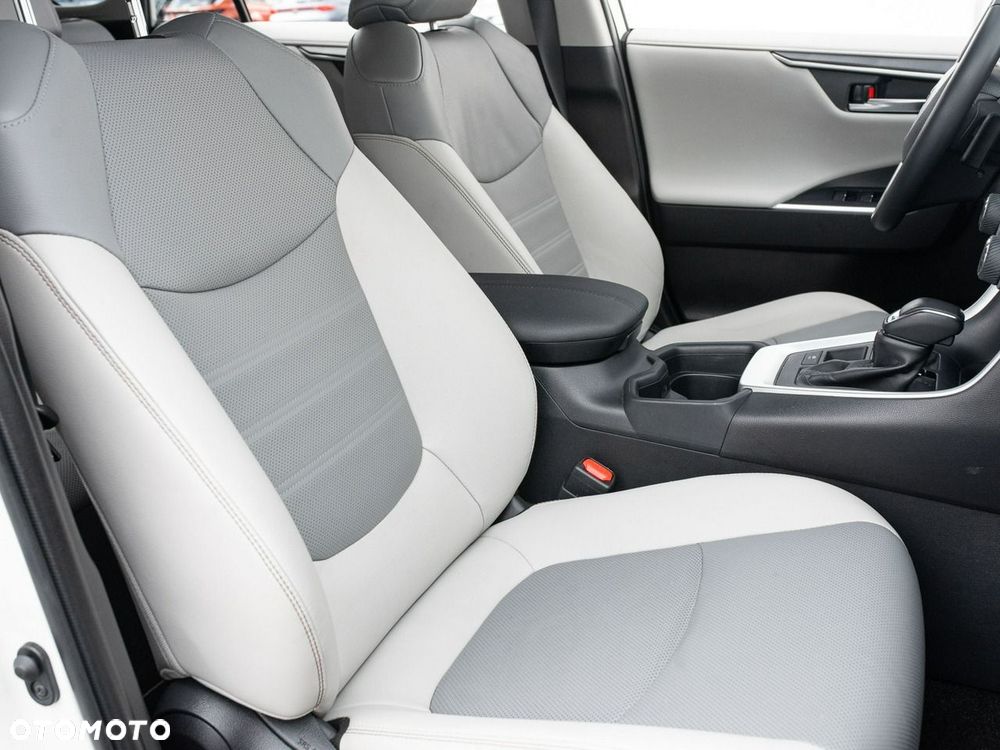 Toyota RAV4 - 27