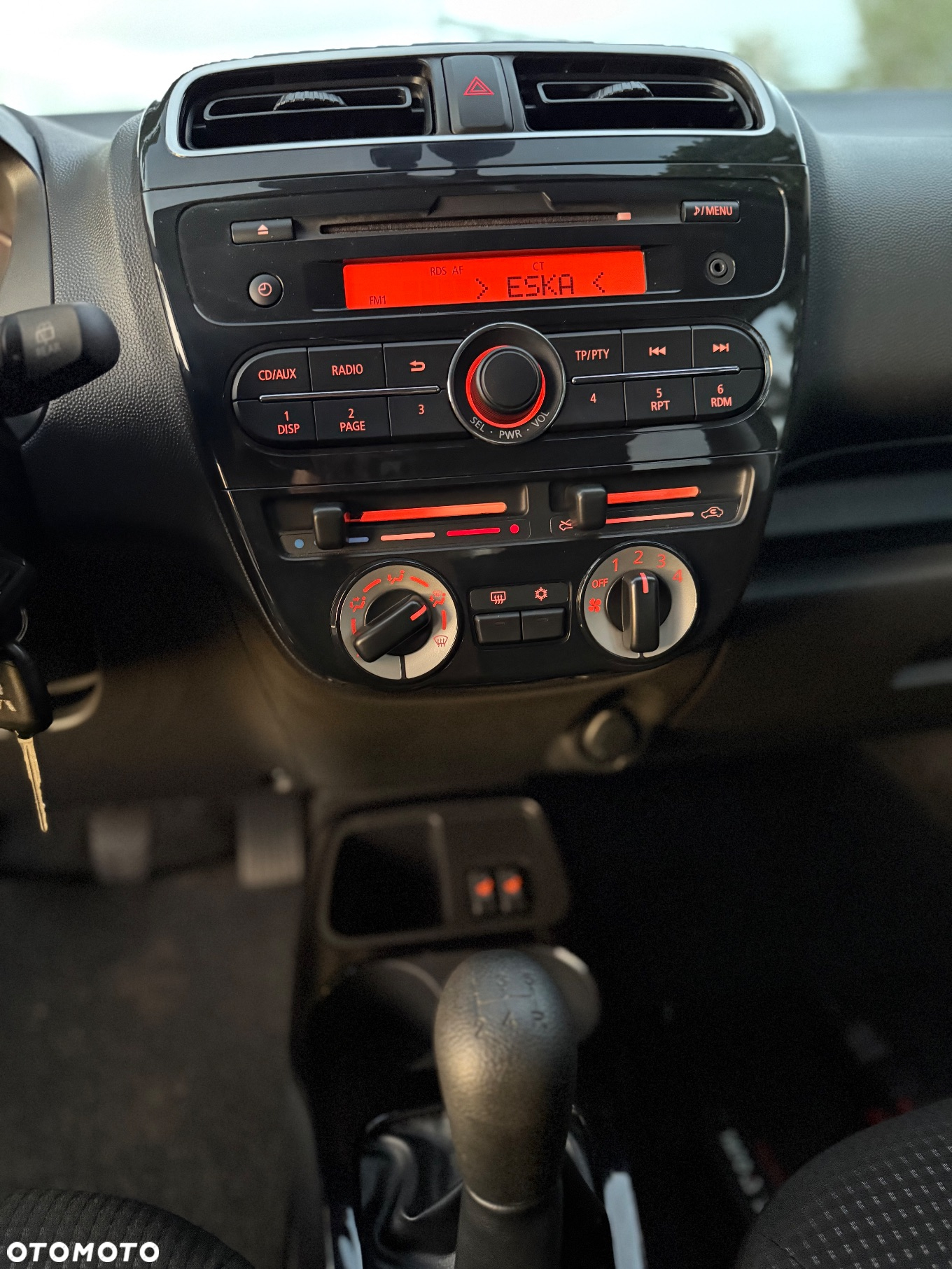 Mitsubishi Space Star 1.2 Clear Tec Shine+ - 11
