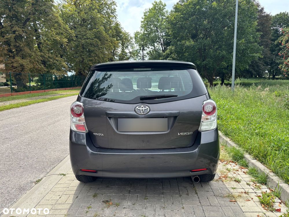 Toyota Verso - 26
