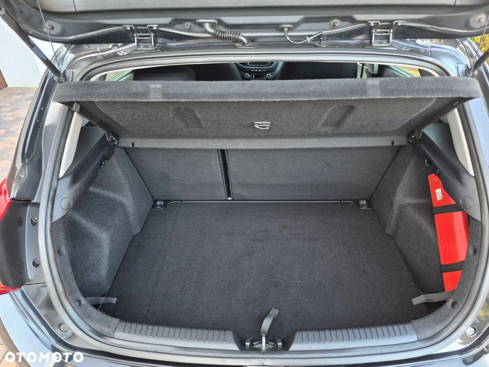 Kia Ceed - 21
