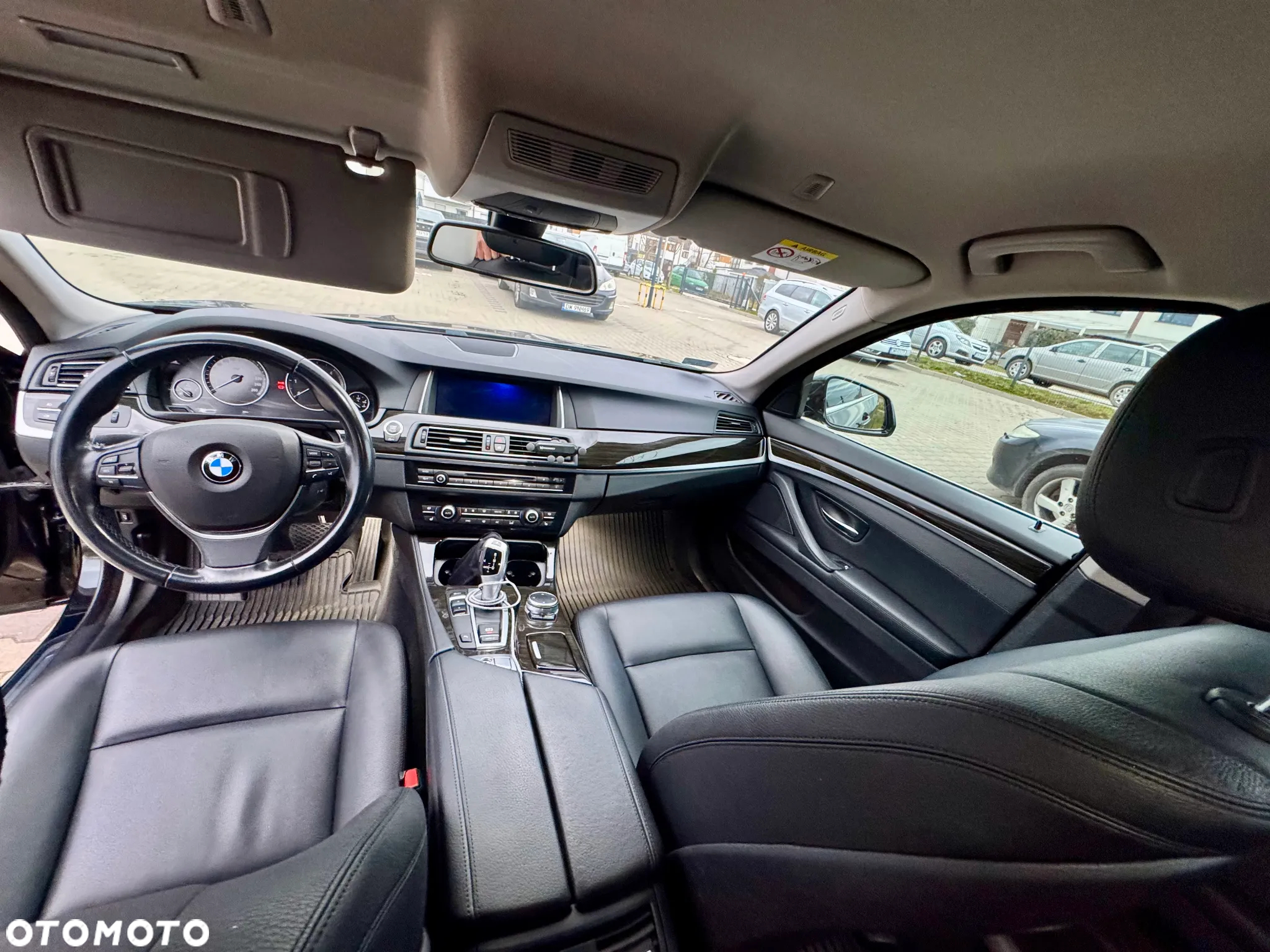 BMW Seria 5 520d Luxury Line - 11