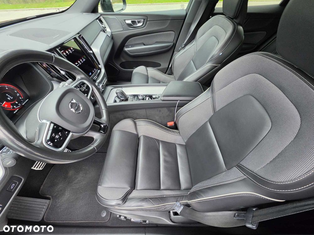 Volvo XC 60 B4 D Geartronic RDesign - 14