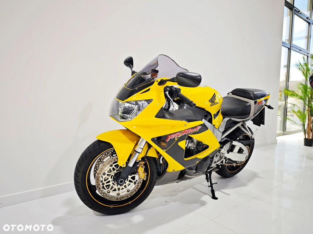 Honda CBR - 3