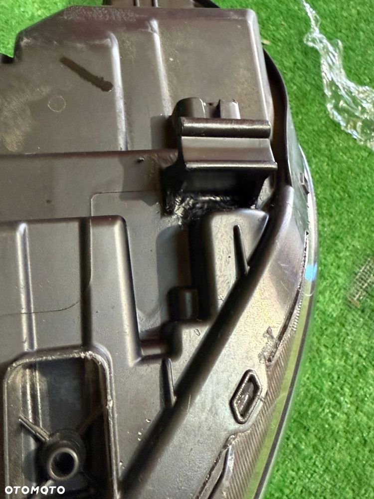 REFLEKTOR PRAWY KIA SORENTO III LIFT FULL LED nr:441 - 6