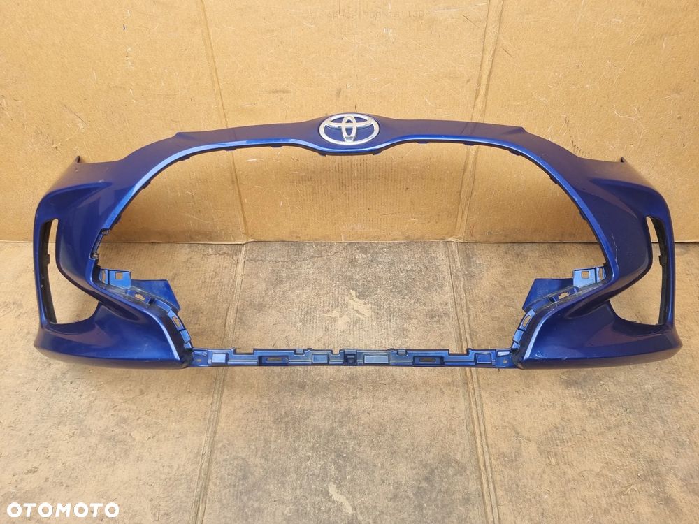 TOYOTA YARIS IV 4 ZDERZAK PRZÓD