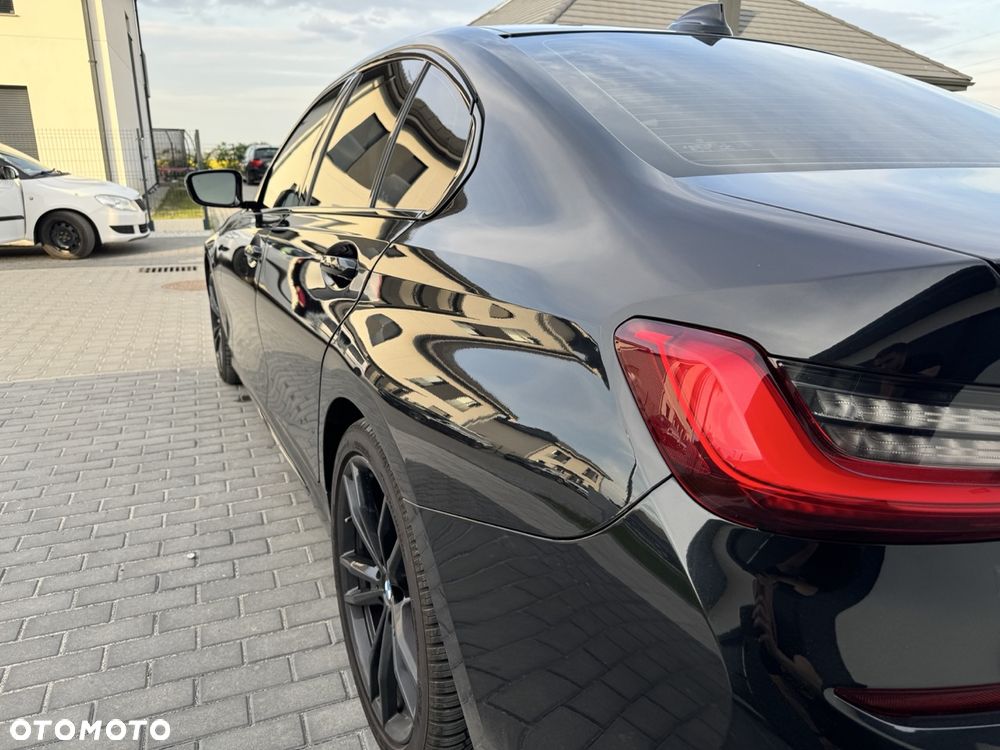 BMW Seria 3 330i xDrive M Sport sport - 11