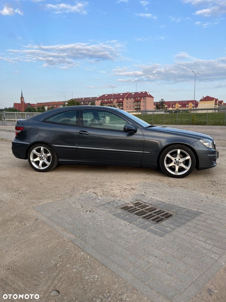 Mercedes-Benz CLC - 4