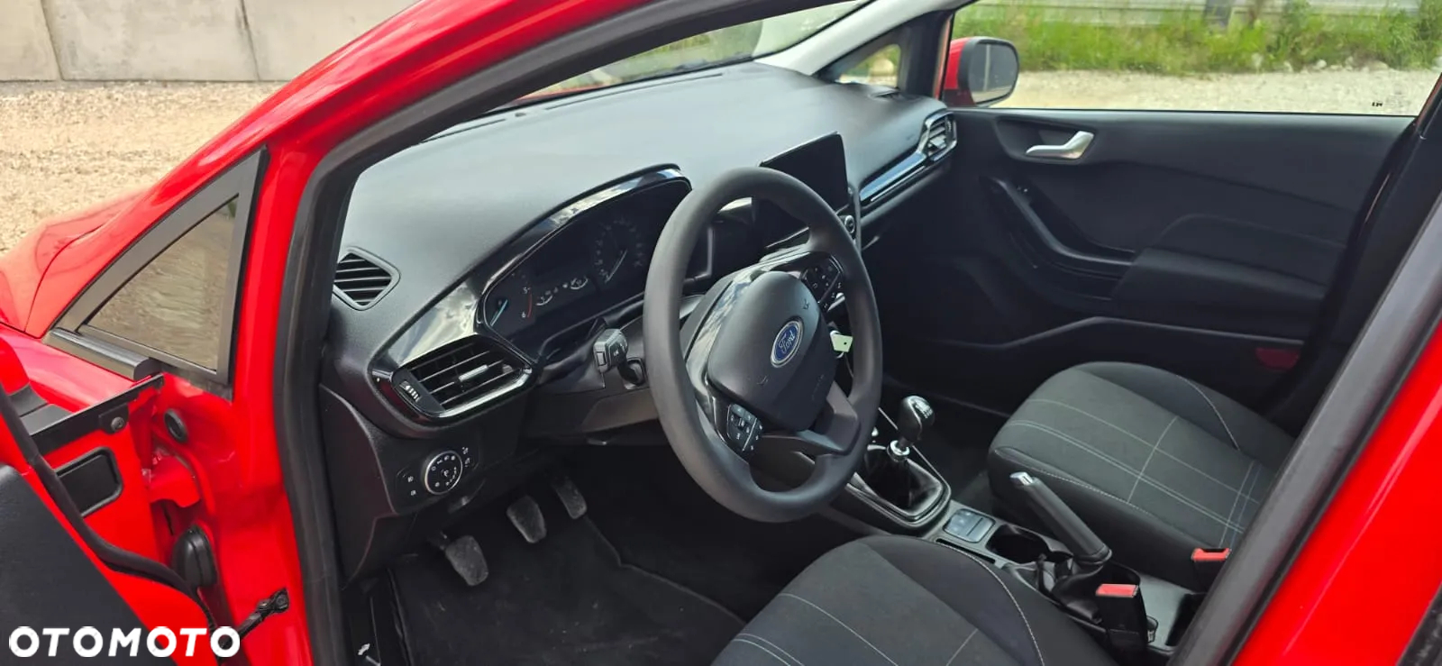 Ford Fiesta 1.5 TDCi S&S ST-LINE - 24