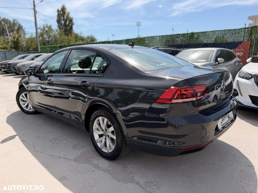 Volkswagen Passat 2.0 TDI DSG Comfortline - 9