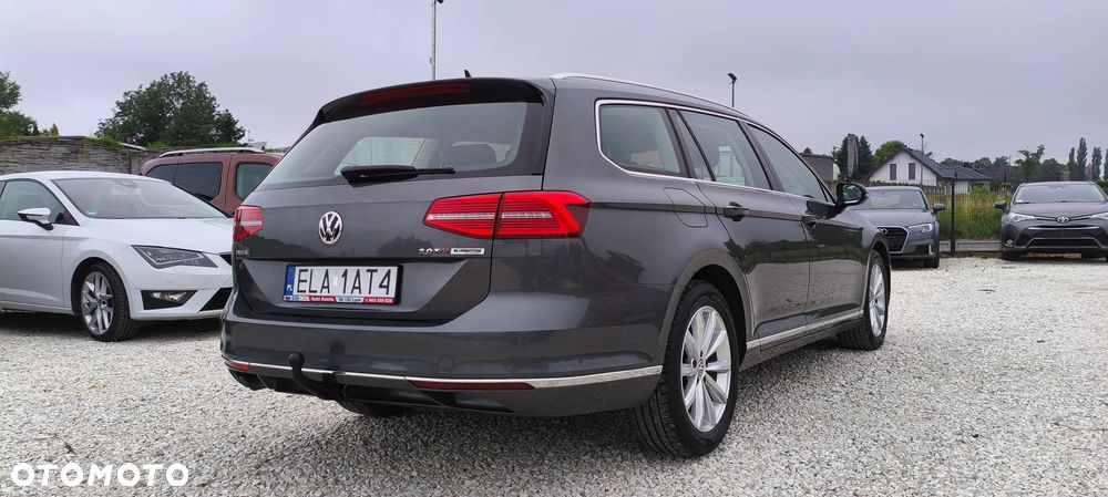 Volkswagen Passat 2.0 TDI SCR DSG Highline - 19