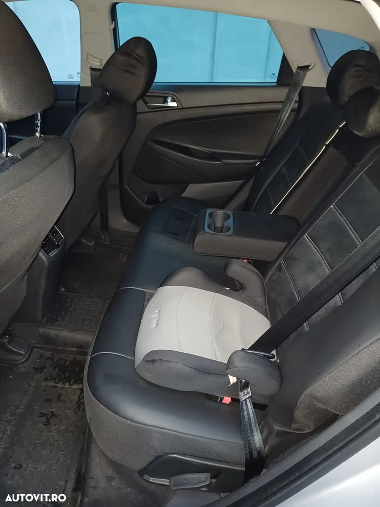 Hyundai Tucson 1.6 GDI 2WD Select - 12