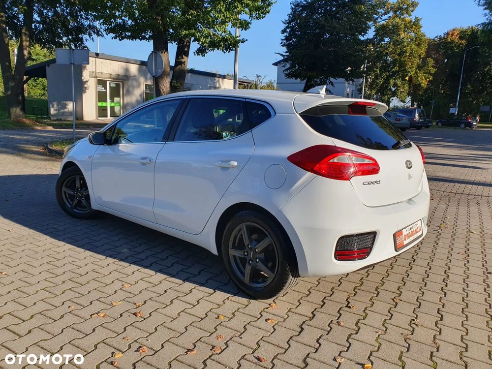 Kia Ceed 1.6 GDI XL - 29
