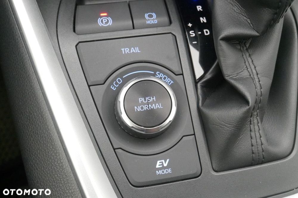 Toyota RAV4 - 22