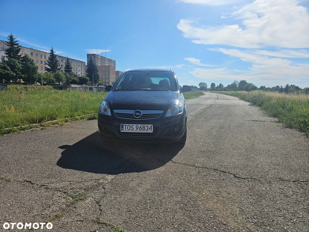 Opel Zafira 1.6 Cosmo - 1