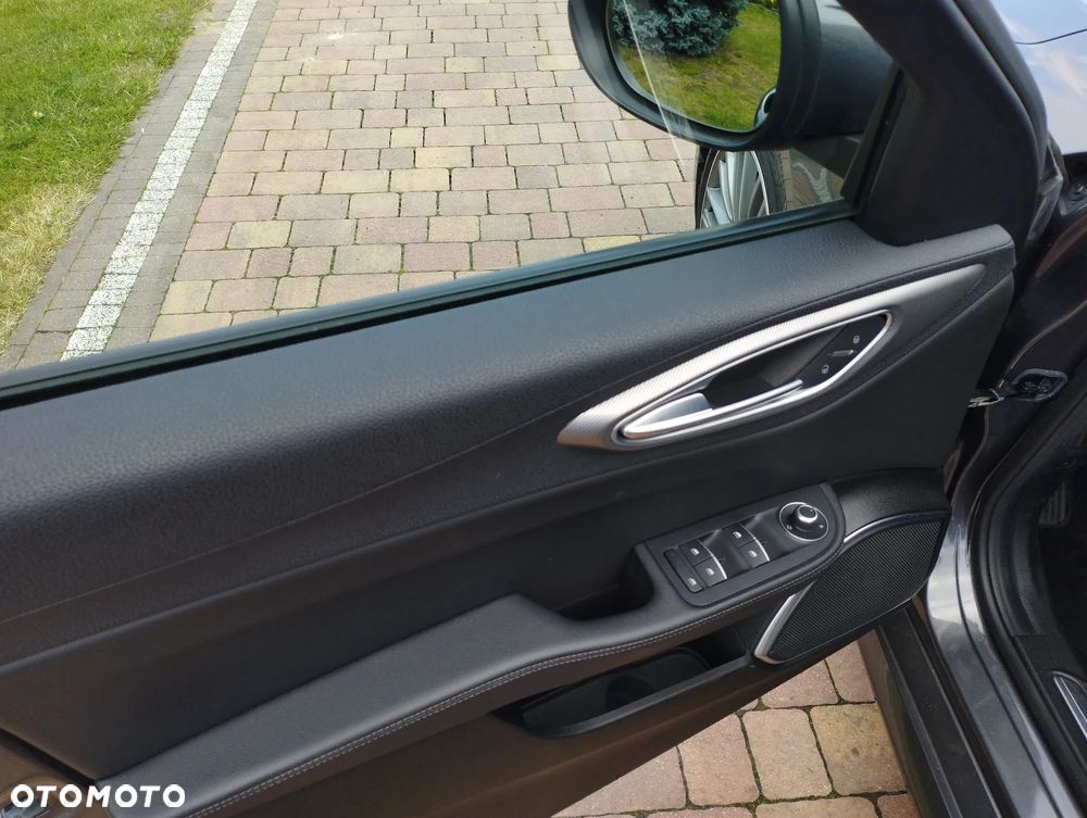 Alfa Romeo Giulia 2.0 Turbo Sprint - 11