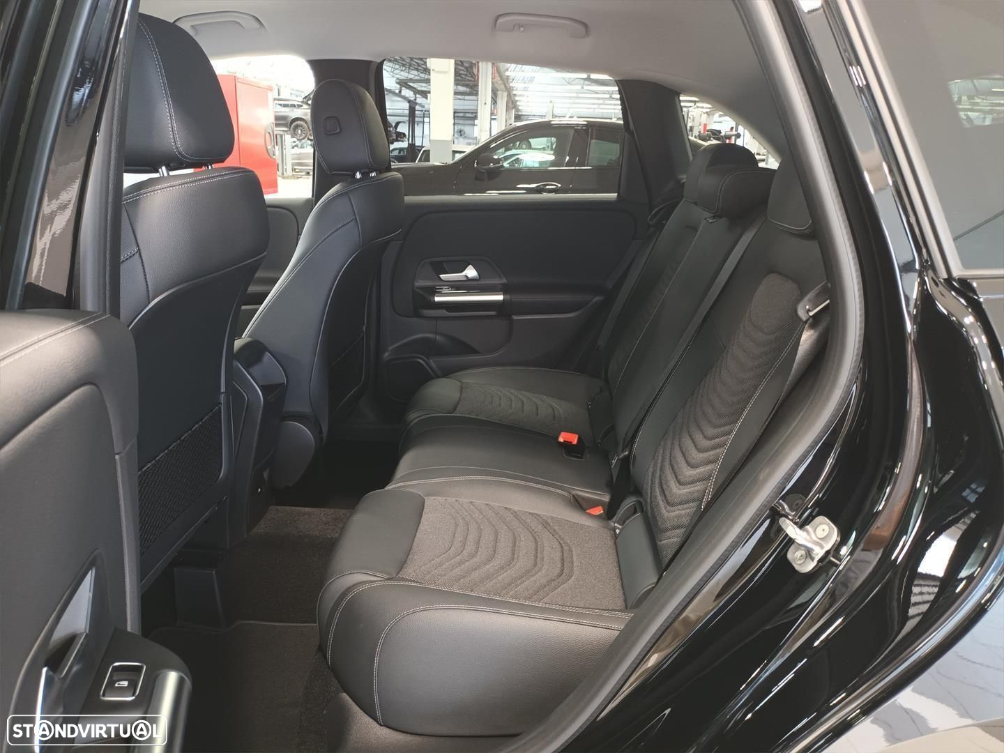 Mercedes-Benz B 250 e - 11