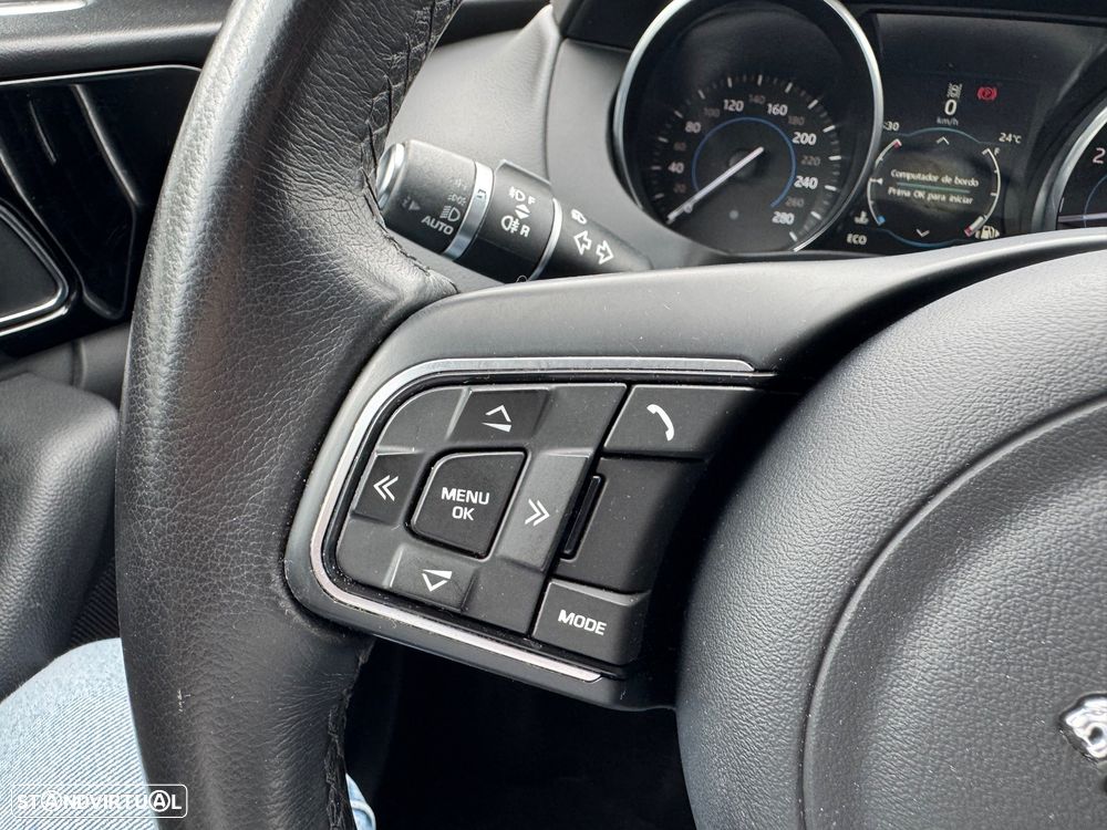 Jaguar F-Pace 2.0 i4D Pure - 15