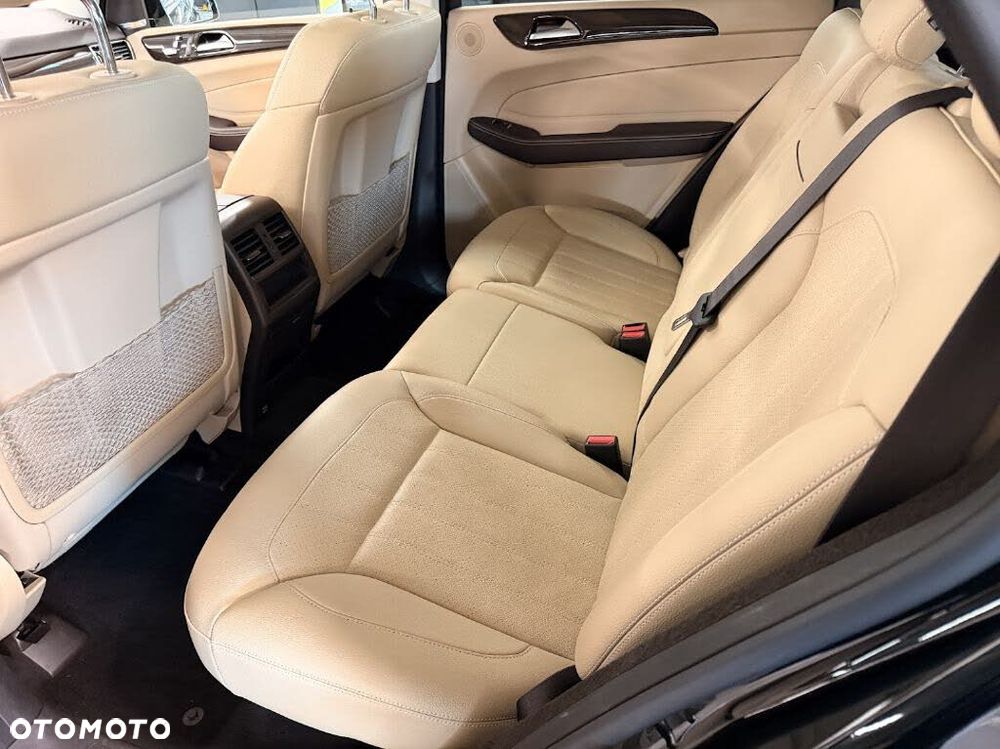 Mercedes-Benz GLE - 16