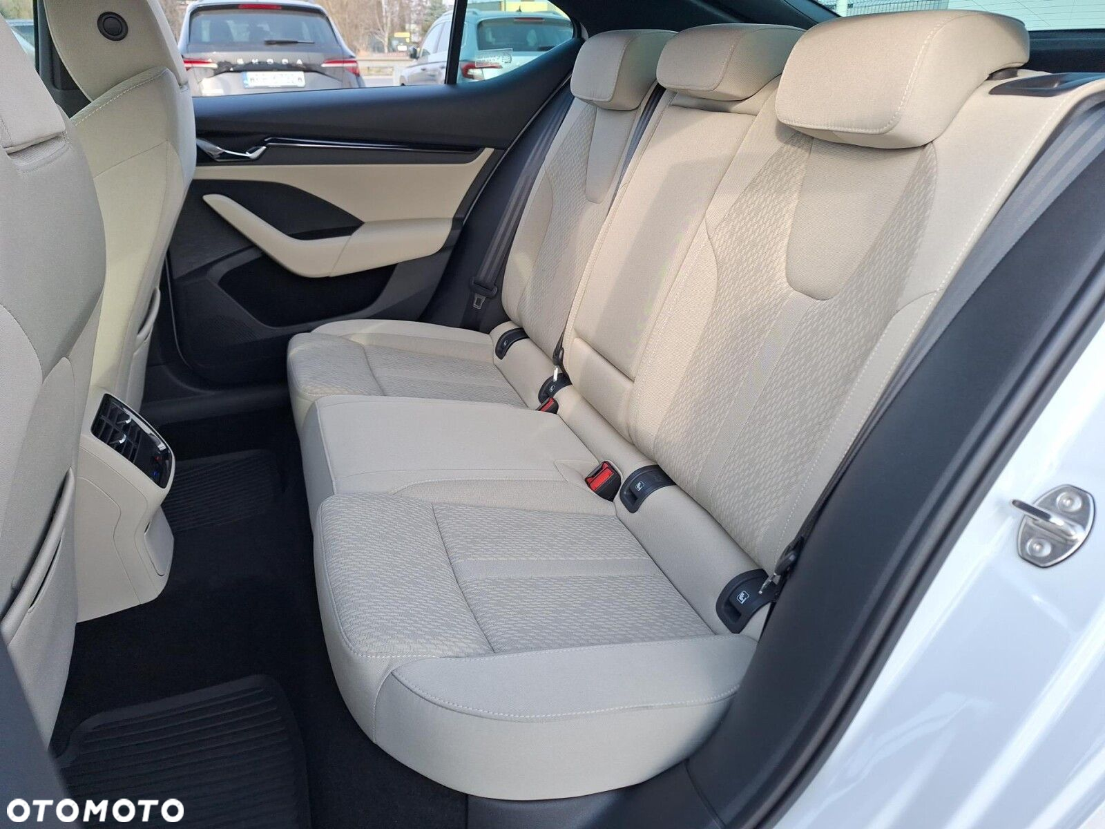 Skoda Octavia 2.0 TDI Style DSG - 11