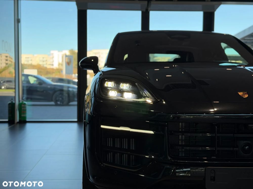 Porsche Cayenne E-Hybrid PHEV Black Edition - 11