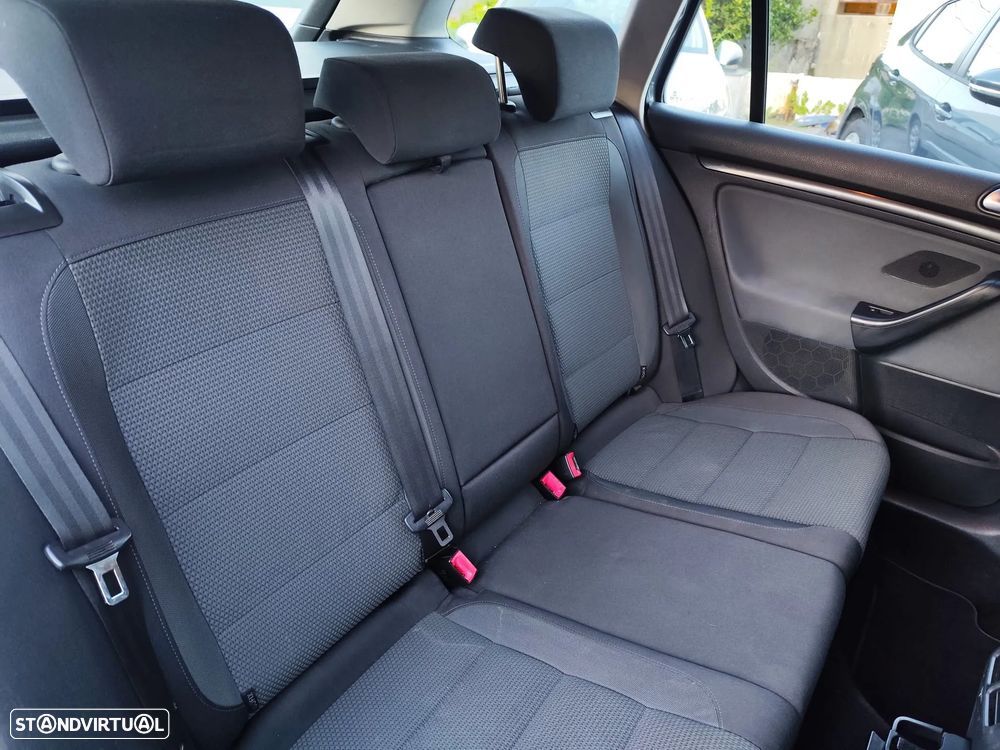 VW Golf Variant 1.6 TDi Trendline Pack - 11