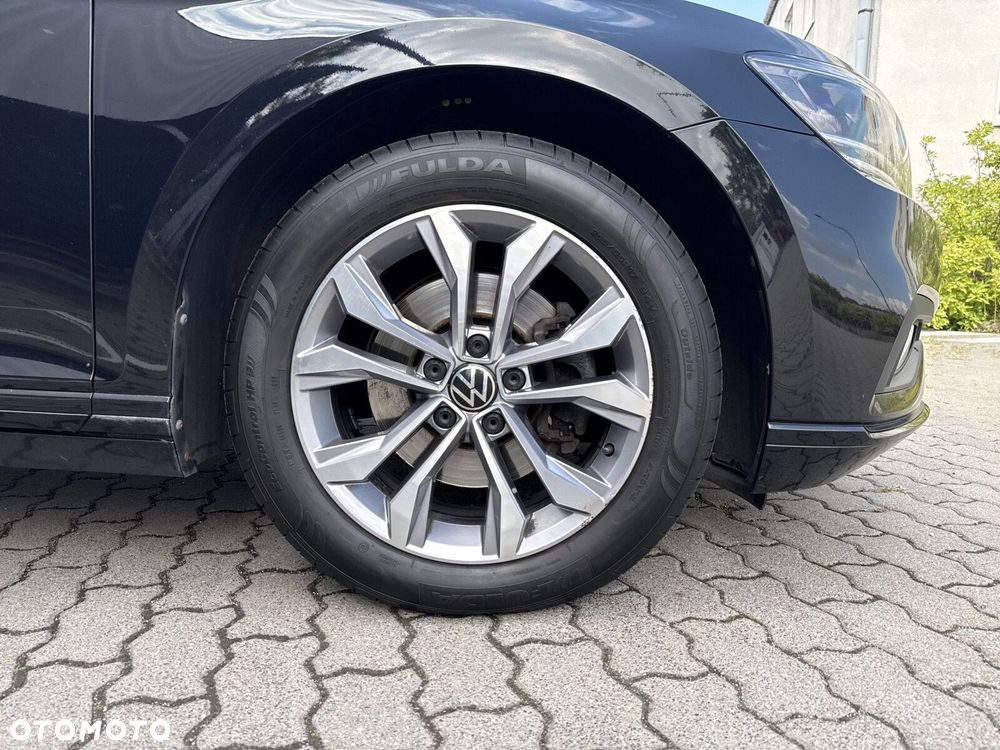 Volkswagen Passat Variant 2.0 TDI EVO Business - 32