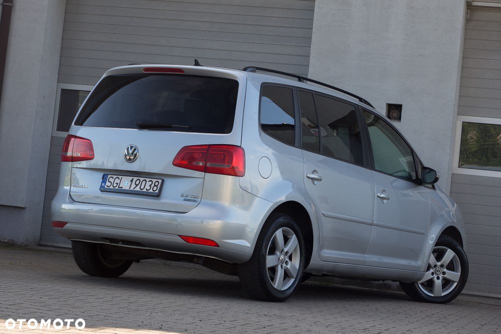 Volkswagen Touran 2.0 TDI Highline - 8