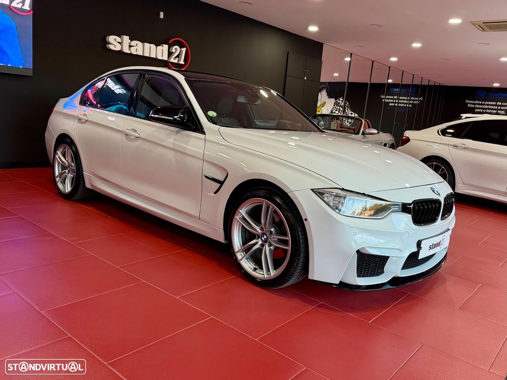 BMW 320 d xDrive Sport Line - 4