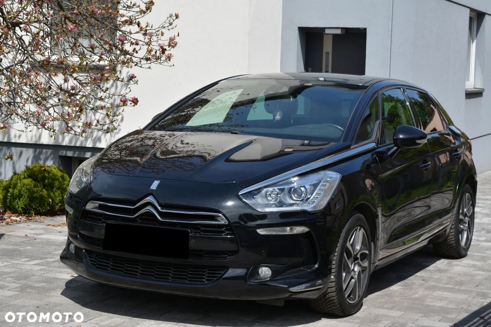Citroën DS5 e-HDi 115 EGS6 Chic - 24